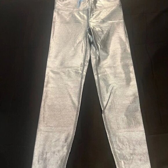 MEDIUM HEROINE SPORT MARVEL LEGGING AND CONVERTIBLE BRA SET METALLIC PLATINUM - Picture 4 of 5